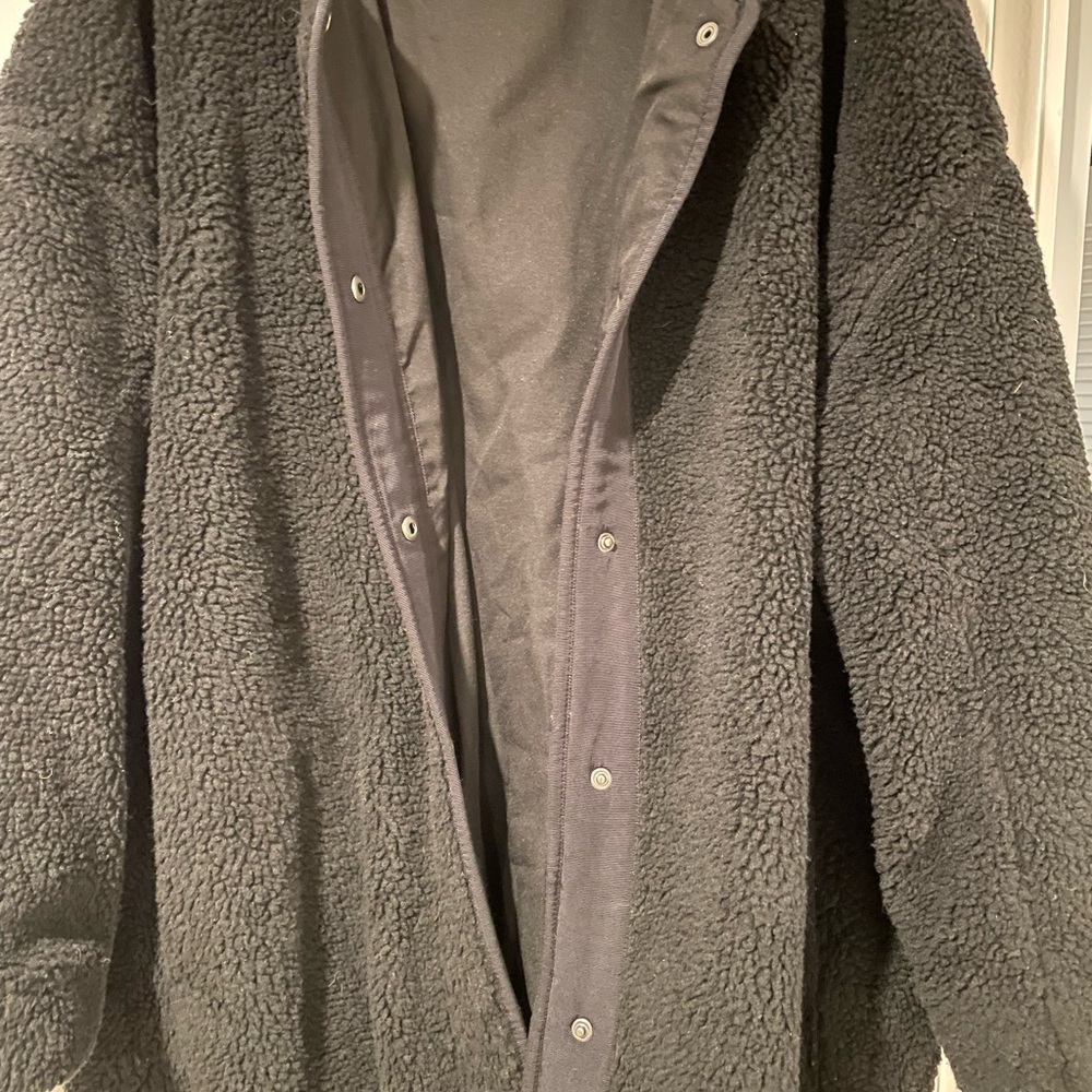 GAP Cozy Sherpa collarless teddy coat. Size XL. Color black.